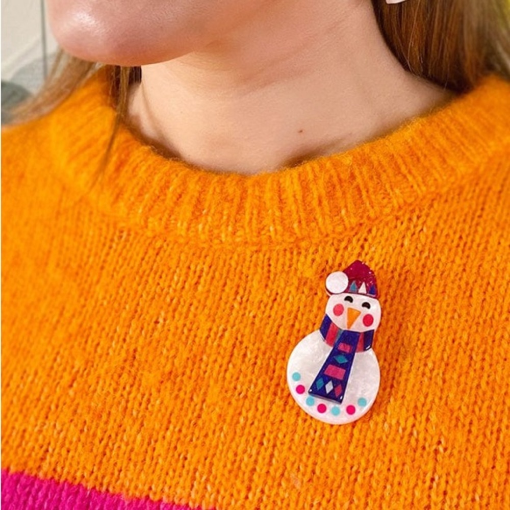 Erstwilder Stay Frosty, Snowman Brooch Christmas pin NWOT - Picture 3 of 8